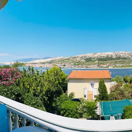 Cosy In Pag / 26 M² / Sea View
