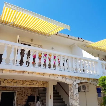 Cosy In Pag / 26 M² / Sea View