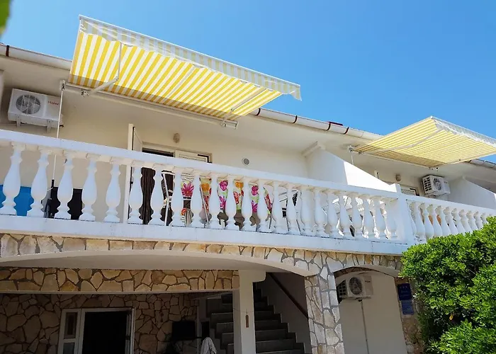 Cosy In Pag / 26 M² / Sea View Pag Town