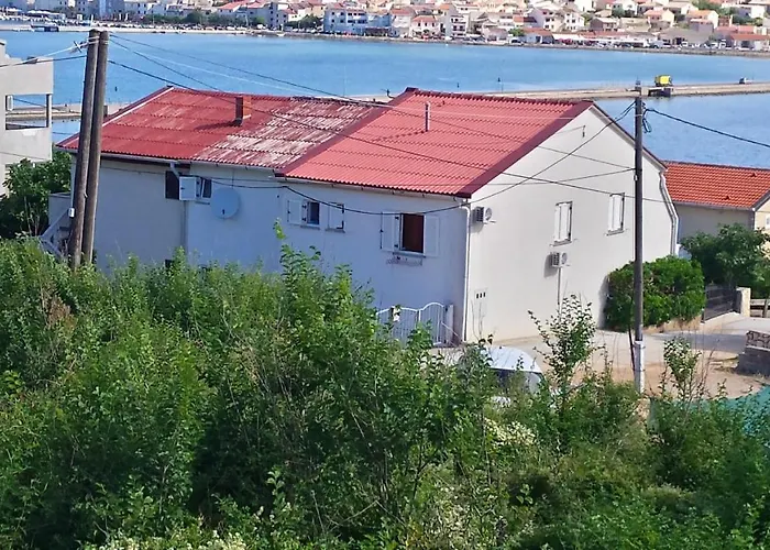 Lägenhet Cosy In Pag / 26 M² / Sea View