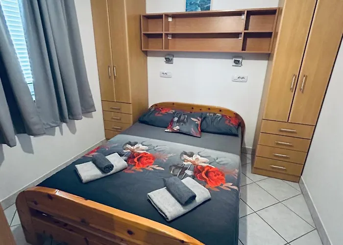 Cosy In Pag / 26 M² / Sea View Apartman